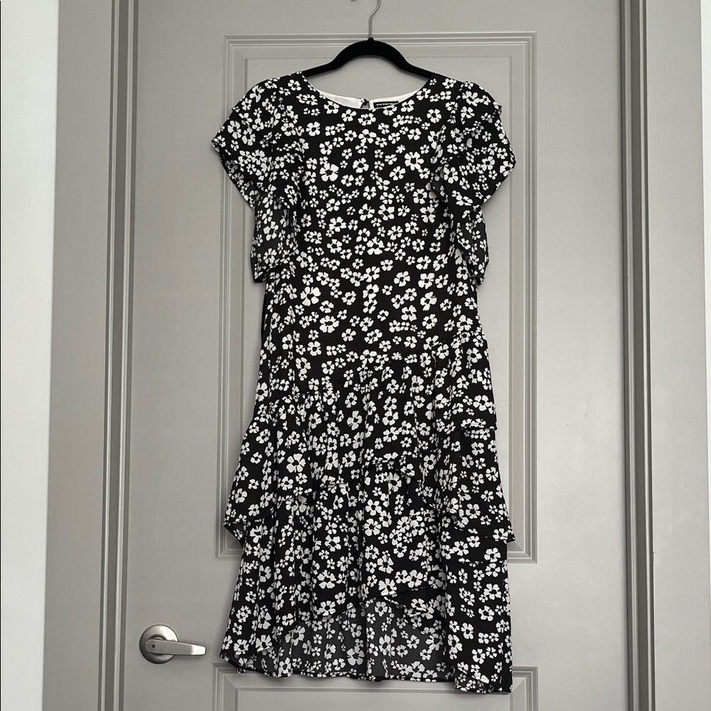 Who What Wear Black and White Floral Midi Dress
